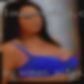 My women actual photo taken March 2024.